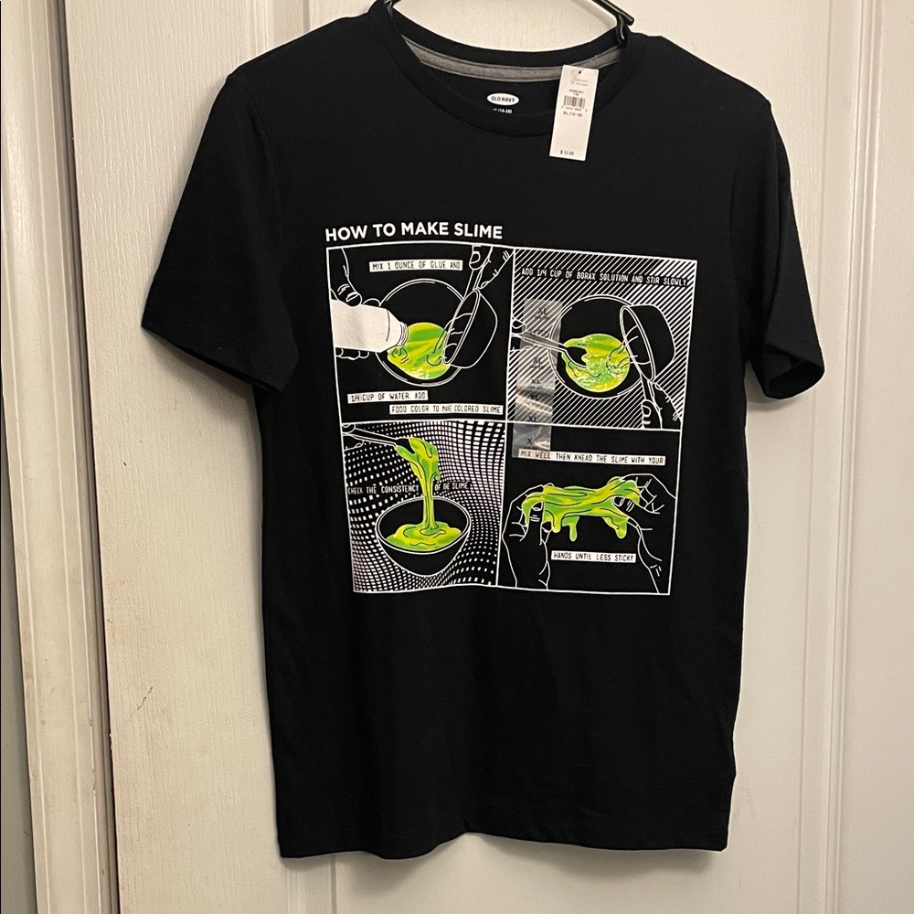 Old Navy Black Kids Short Sleeve Tee with Green Graphic